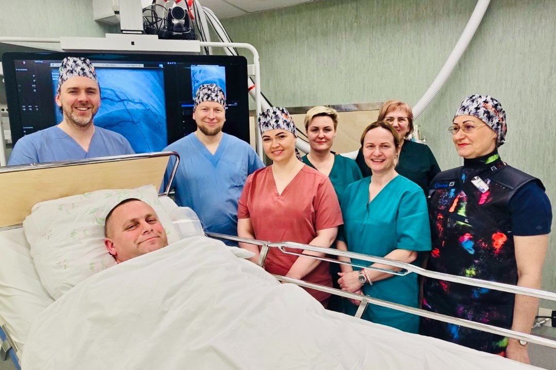 Klaipėdoje – tiesioginė transliacija iš operacinės: užsieniui parodė, kaip atkemša kraujagyslę