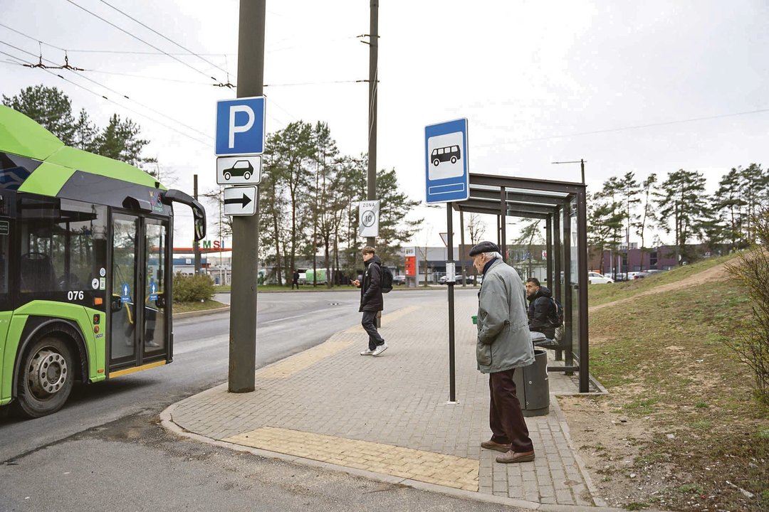 Retos, tačiau itin nemalonios kelionės viešuoju transportu: „Iššaudyčiau visus čia“