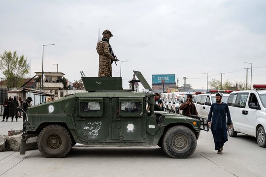 Pakistanas atnaujino karines operacijas prieš Afganistaną