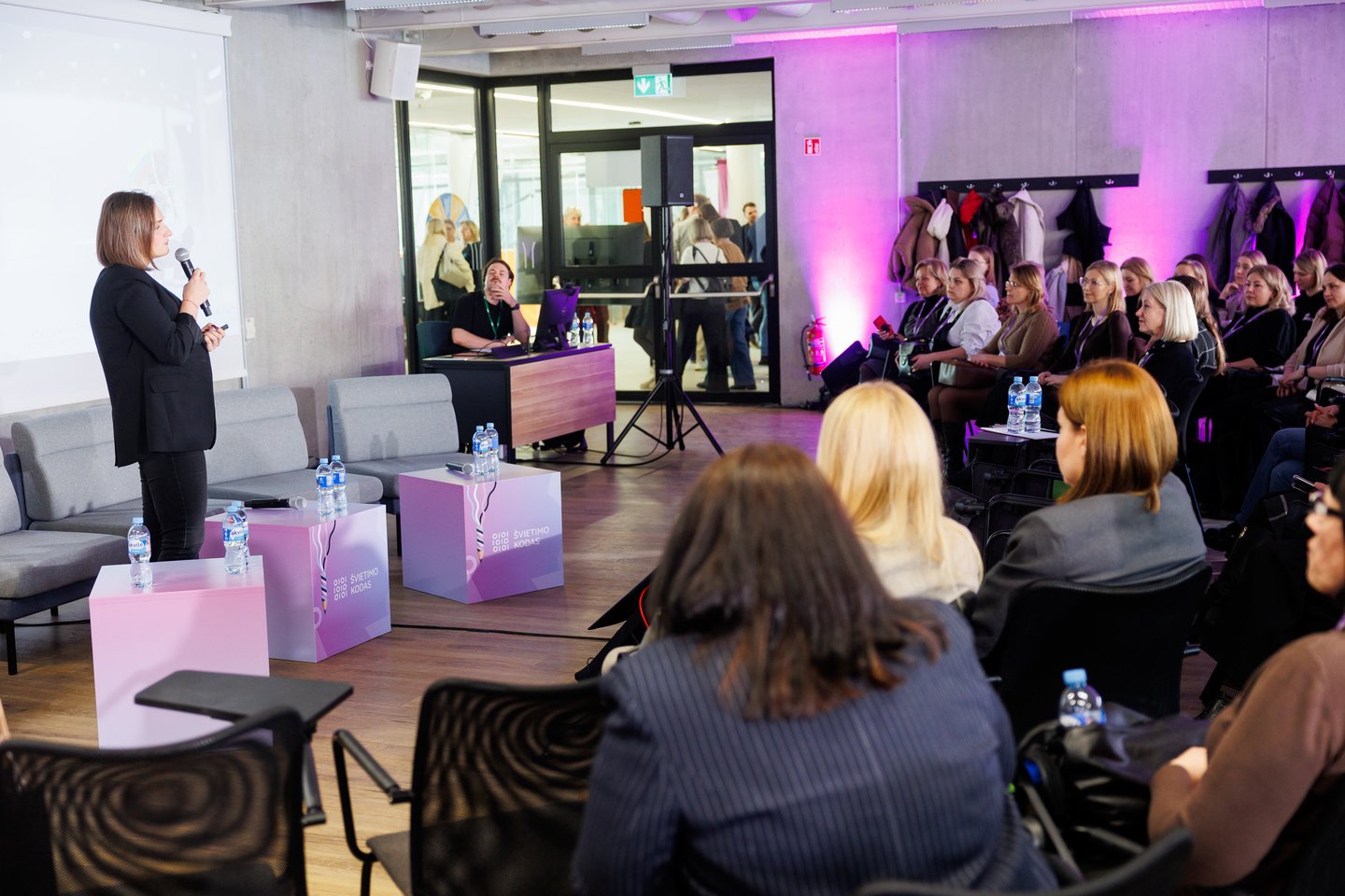 Forume „Švietimo kodas“ Mokslo ir inovacijų sklaidos centro „Mokslo sala“ vadovė Aistė Lukaševičiūtė.<br> T. Bauro nuotr.