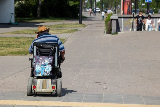 Ženkliai auga skundų dėl diskriminacijos skaičius: pateikė dažniausias kreipimosi priežastis