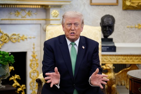 D. Trumpas turi keršto planą: už NATO 5-ąjį straipsnį gali tekti susimokėti