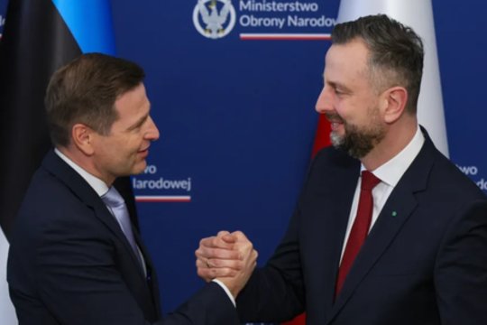 Lenkija ir Estija pasirašė susitarimą dėl oro gynybos sistemų gaminimo: svarbių detalių šalys neatskleidžia