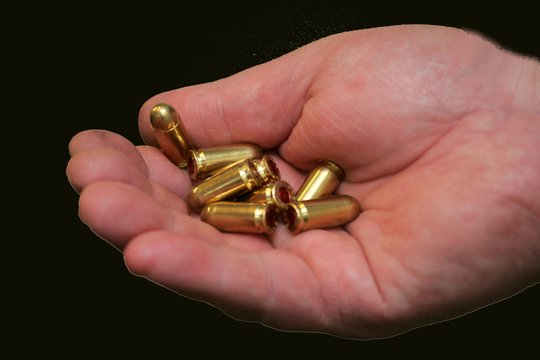 Girto šiauliečio kišenėse rasta neteisėtai laikytų šovinių