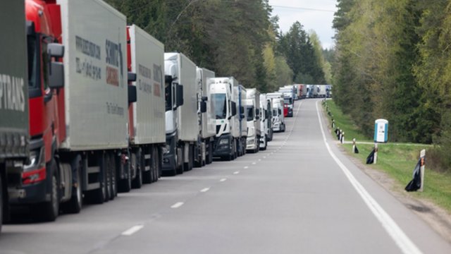 Į Lietuvą grįžo 272 Minsko sulaikyti vilkikai: didžioji dauguma vairuotojų – Baltarusijos piliečiai