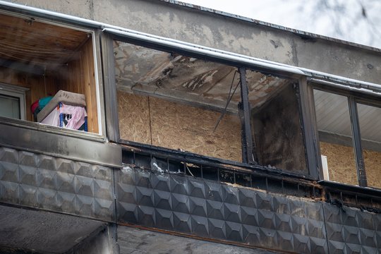 Kauno ir Radviliškio rajonuose daugiabučiuose kilo gaisrai, nukentėjo vienas žmogus