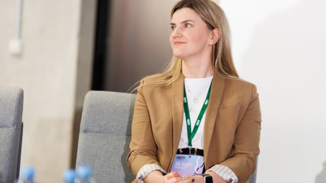 DI mokiniams tampa tik atsakymų mašina: tai nedaro mūsų protingesniais