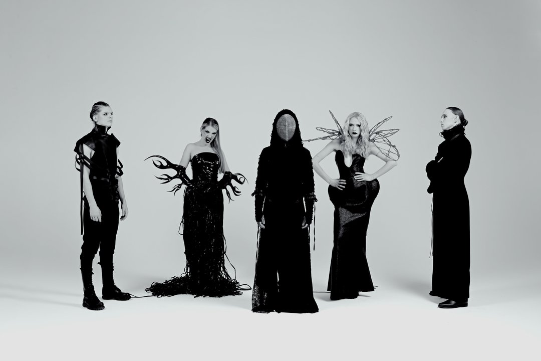 M.A.M.A. pasirodžiusi modernaus metalo grupė „Black Spikes“ skelbia apie koncertą Vilniuje