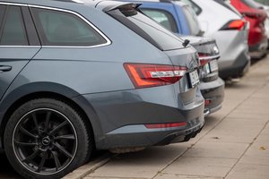 Naujas siūlymas Seime: dėl to keistųsi automobilio įsigijimo kaina