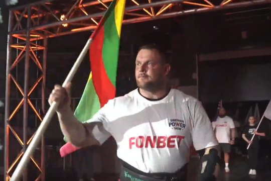 Po Rusijoje plevėsavusios trispalvės – Lietuvos galiūnų federacijos atsakas