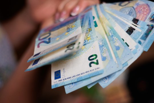 Stiprėja investavimo kultūra Lietuvoje: reguliariai investuojančių skaičius išaugo kartais