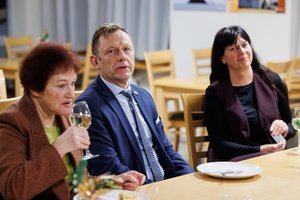 Drama dėl LRT tęsiasi: buvęs ministras pasišovė mažinti prezidento galias, dėl pataisų – audros komitete