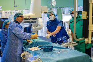 Kaune – naujas kepenų navikų gydymo būdas: pirmieji Baltijos šalyse pritaikė pažangią branduolinės medicinos terapiją