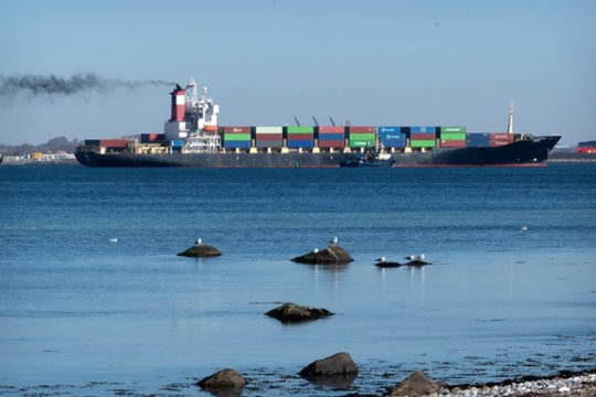 Piratai užgrobė Irano burlaivį, kad naudotų jį išpuoliams prie Somalio krantų