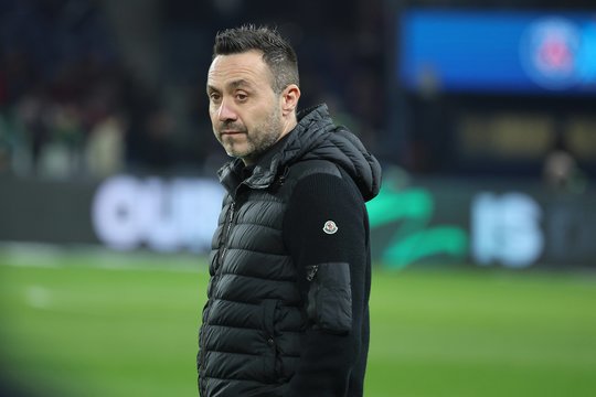 „Tottenham“ ir vėl pristatė naująjį vyriausiąjį trenerį