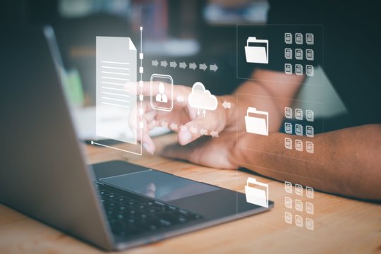 Skaitmeninė archeologija biure: paaiškino, kaip pamiršta technika tampa vartais įsilaužėliams