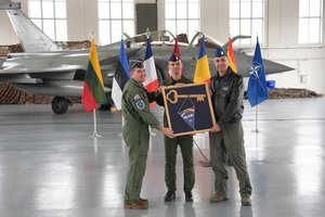 NATO oro policijos misiją Šiauliuose perėmė Prancūzijos ir Rumunijos pajėgos