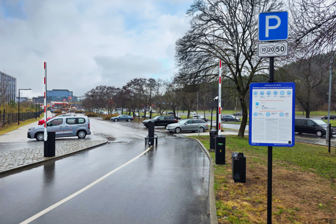 Vilniuje – nauja automobilių stovėjimo aikštelė: skelbia, kokie įkainiai taikomi