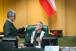 Karas Irane. Iš Irano prezidento – žinia JAV gyventojams