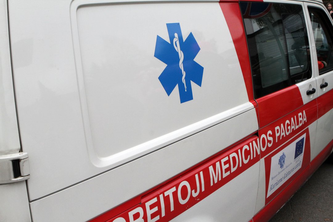 Varėnos rajone ir Tauragėje, gesindamos gaisrus, apdegė dvi moterys