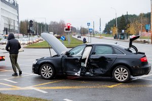 Eismo įvykis su nuomotu automobiliu: dažniausios klaidos, kainuojančios tūkstančius
