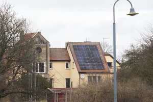 Įpyko negavęs paramos saulės elektrinei: teismo verdiktas – APVA elgėsi neteisėtai