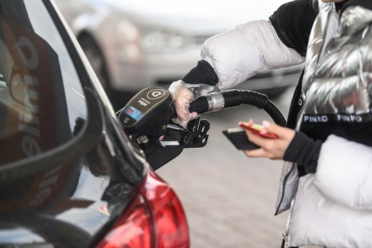 Paaiškėjo, kada Vyriausybė priims sprendimą dėl mažesnių akcizų dyzelinui