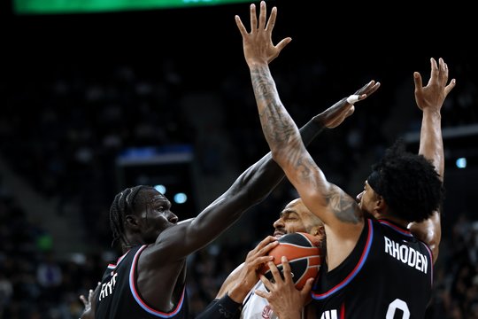 27 taškų persvarą beveik išvaistęs „Paris Basketball“ galiausiai paskandino „Olimpia“ Eurolygos sezoną – italai liks be atkrintamųjų