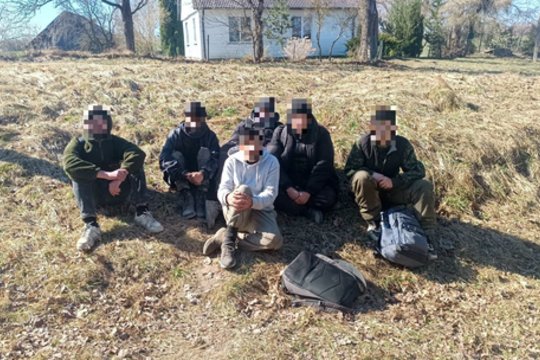 Į Lietuvą iš Baltarusijos toliau veržiasi daug neteisėtų migrantų: VSAT neįleido 31 užsieniečio