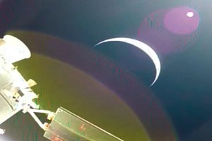 Svarbusis žingsnis žengtas: „Artemis II“ pasuko link Mėnulio