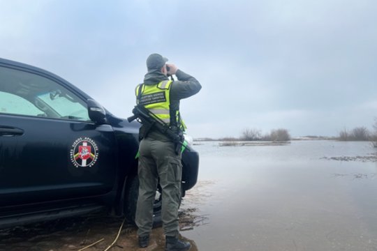 Į Lietuvą besibraunantys migrantai vėl muša rekordus – tyla pasienyje buvo laikina