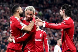 Europos futbolo stadionuose – galiūnų susirėmimai