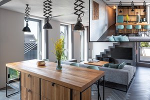 Kauniečiai įrodė: mažas plotas mansardoje gali virsti įspūdingai namais