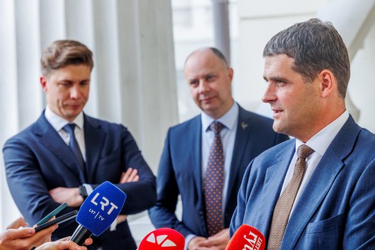 Ragina pasinaudoti proga ir imtis pokyčių koalicijoje: įspėja, kad „aušriečiai“ gali pervilioti rinkėjus