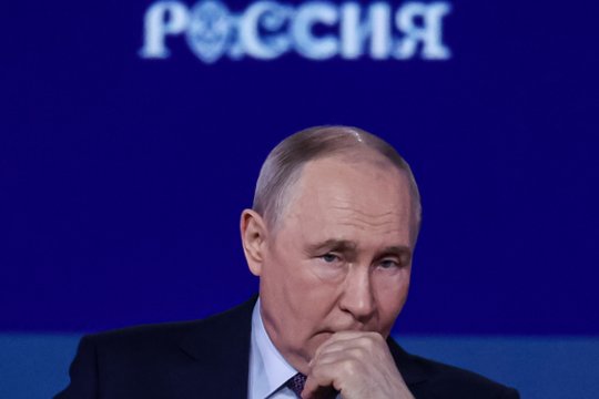 „V. Putinas vaikšto plonesniu ledu, nei mano“: prakalbo apie situaciją Rusijos viduje