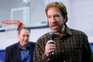 Po Chucko Norriso mirties – artimųjų žinia apie plintančius melus