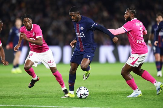 O. Dembele įvarčiai vedė PSG į pergalę