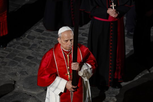 Popiežius Leonas XIV: pirmą kartą vedė Kryžiaus kelią Romoje