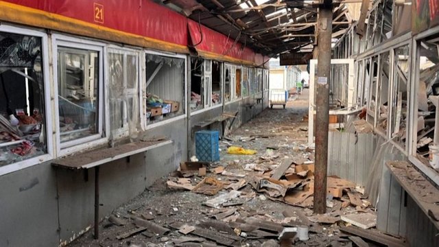 Okupantų žiaurumui ribų nėra: prieš pat Velykas rusai smogė Nikopolio turgui