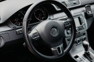 Tik tai padarę – gerokai sutaupysite degalų: tereikia paspausti vieną mygtuką automobilyje