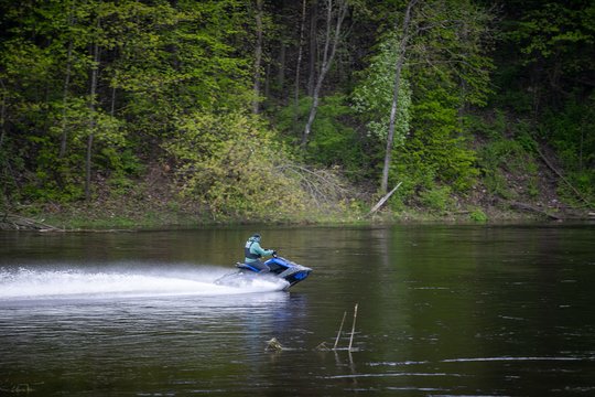 Aplinkosaugininkai skelbia apie reidus vandens telkiniuose
