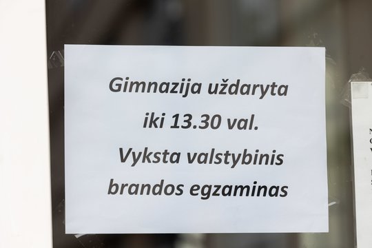 Gavus įspėjimą iš lygių galimybių kontrolierės, NŠA ėmėsi gerinti egzaminų pritaikomumą
