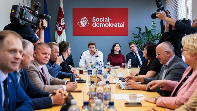 Abejoja dėl radikalių pokyčių po koalicinės tarybos: LSDP atsisakyti „aušriečių“ nėra patogu