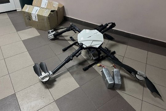 Pasieniečiai perėmė dar vieną iš Baltarusijos rūkalus skraidinusį droną