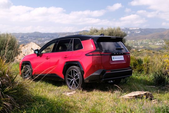 2026 m. „Toyota RAV4“ testas: kuo ypatinga nauja populiariausio pasaulyje SUV karta 