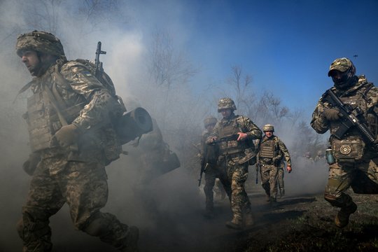 Karas Ukrainoje. Vienas sprendimas gali viską pakeisti: prabilo apie karo pabaigos scenarijus
