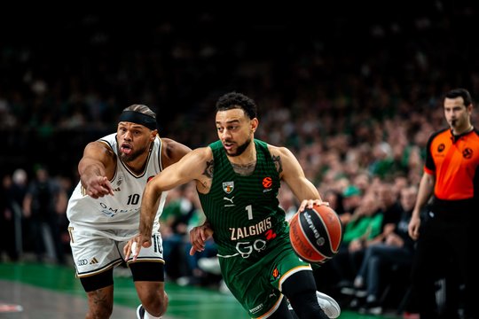 Pergalės link: „Žalgiris“ namuose užtikrintai pirmauja prieš „Dubai Basketball“