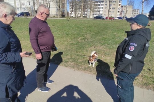 Augintinių šeimininkai policijos dėmesio sulaukė ir dar viename mieste: primena, kokios baudos laukia pažeidėjų