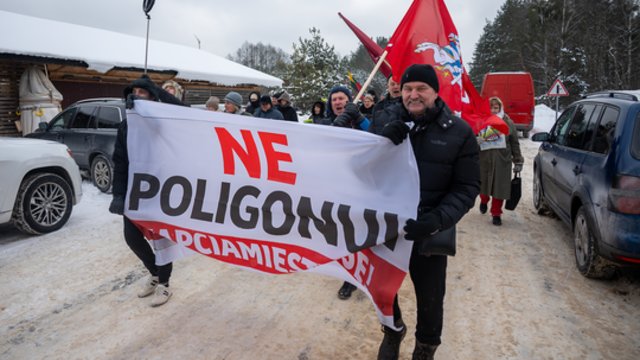 NSGK pritarė įstatymo projektui dėl Kapčiamiesčio poligono: susilaikė du politikai