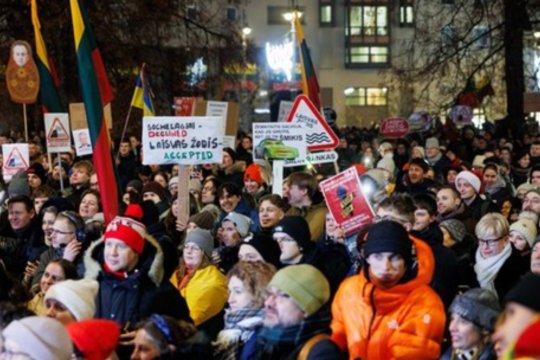 Kodėl visuomeninė LRT daliai visuomenės nėra sava?